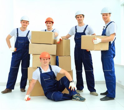Local Hillingdon moving service transporting household items